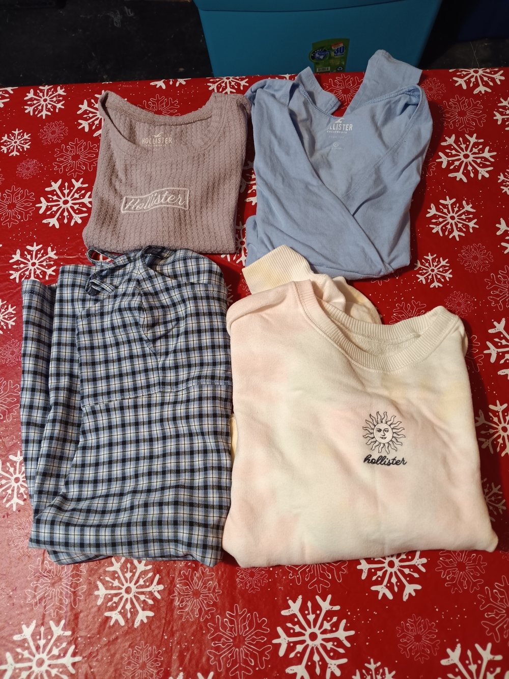 Hollister Pastel Tie-Dye Crewneck Sweatshirt - Pink/Cream